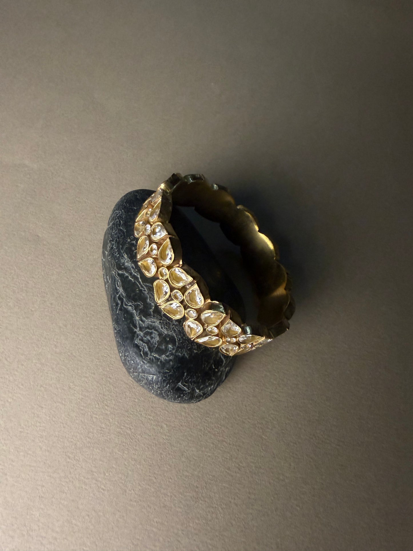 Lumiere cuff