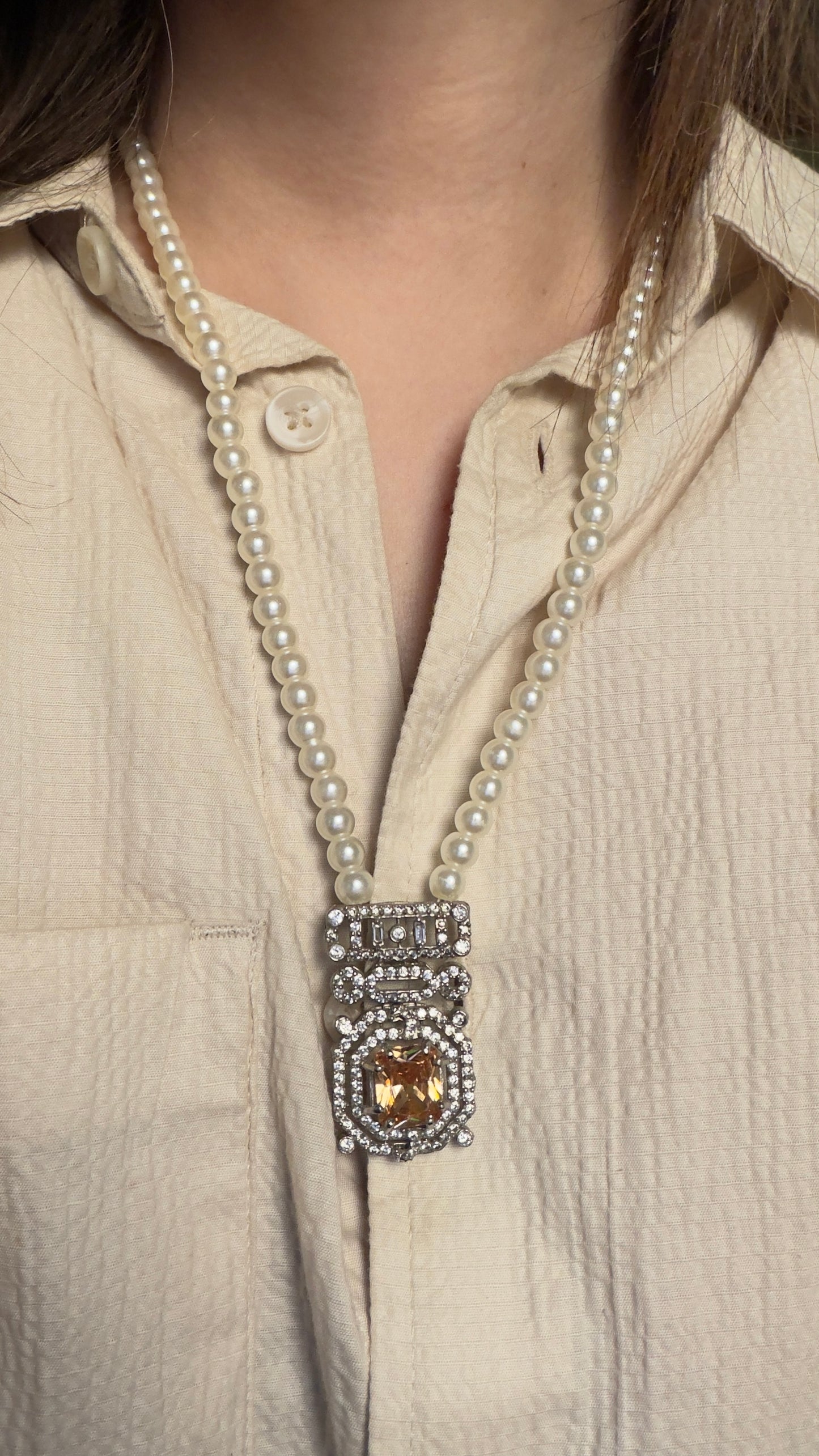 Luna pendant