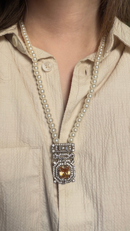 Luna pendant